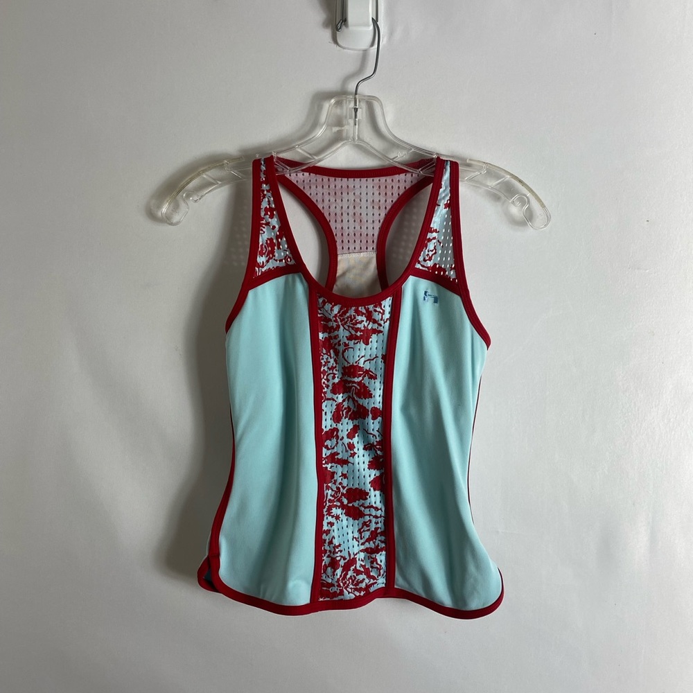 No Name workout top